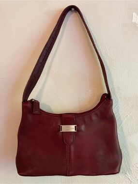 Kenneth Cole | Burgundy Leather | Small Shoulder Bag | SAMPLE